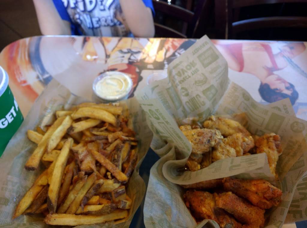 Wingstop | restaurant | 2490 Whipple Rd, Hayward, CA 94544, USA | 5104417867 OR +1 510-441-7867