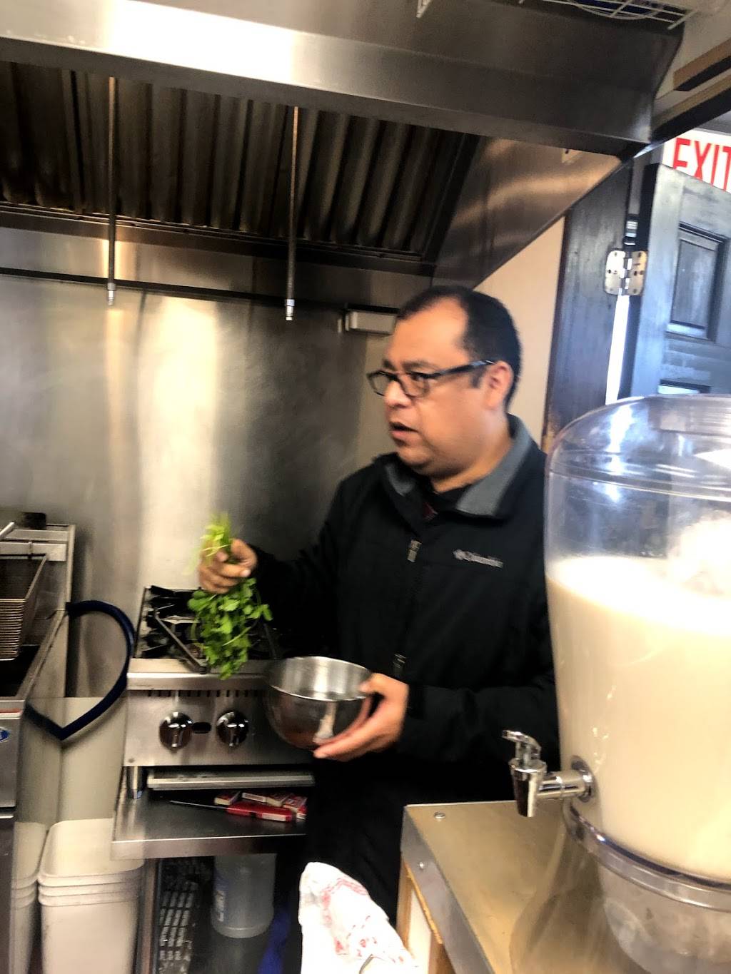 El Senor Sombrero | restaurant | 6300 W 79th St, Burbank, IL 60459, USA | 7086342762 OR +1 708-634-2762