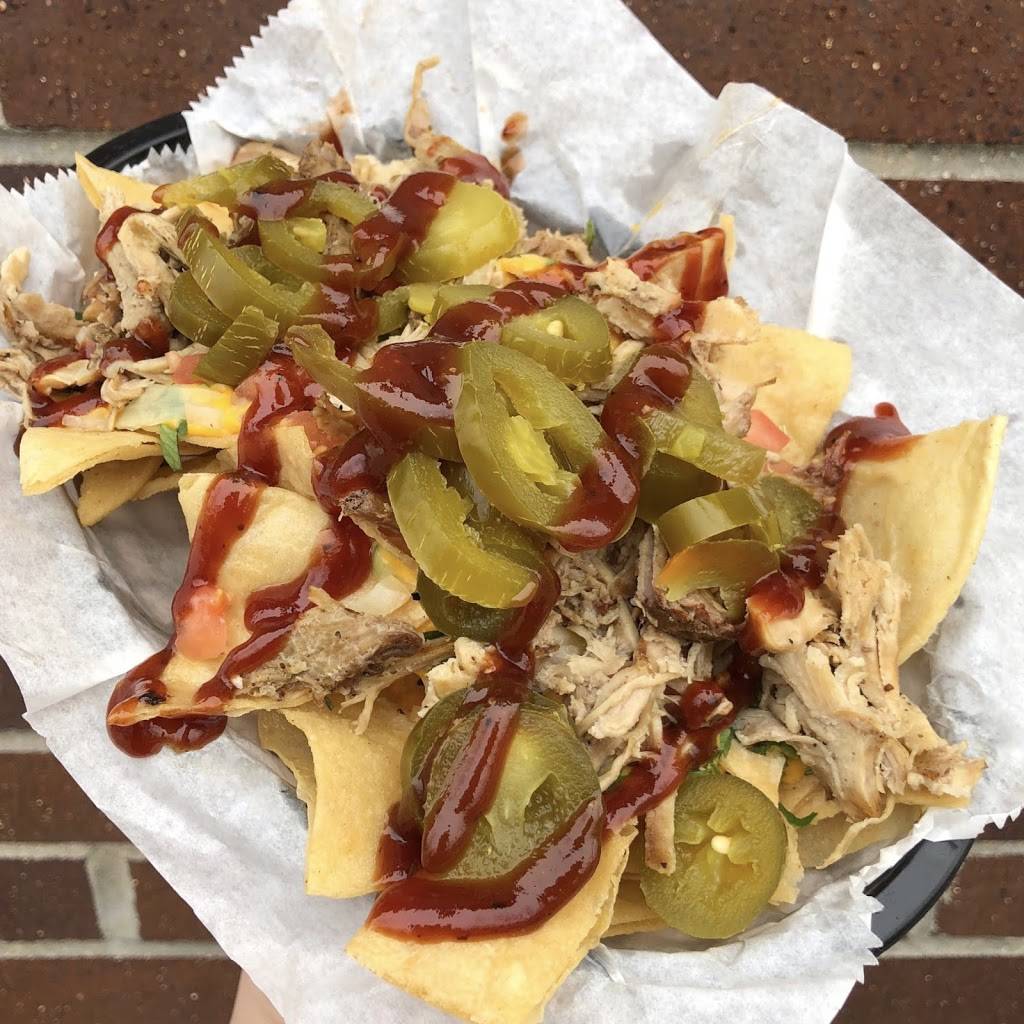 Porkchop Hyde Park | restaurant | 1516 E Harper Ct, Chicago, IL 60615, USA | 7734939333 OR +1 773-493-9333