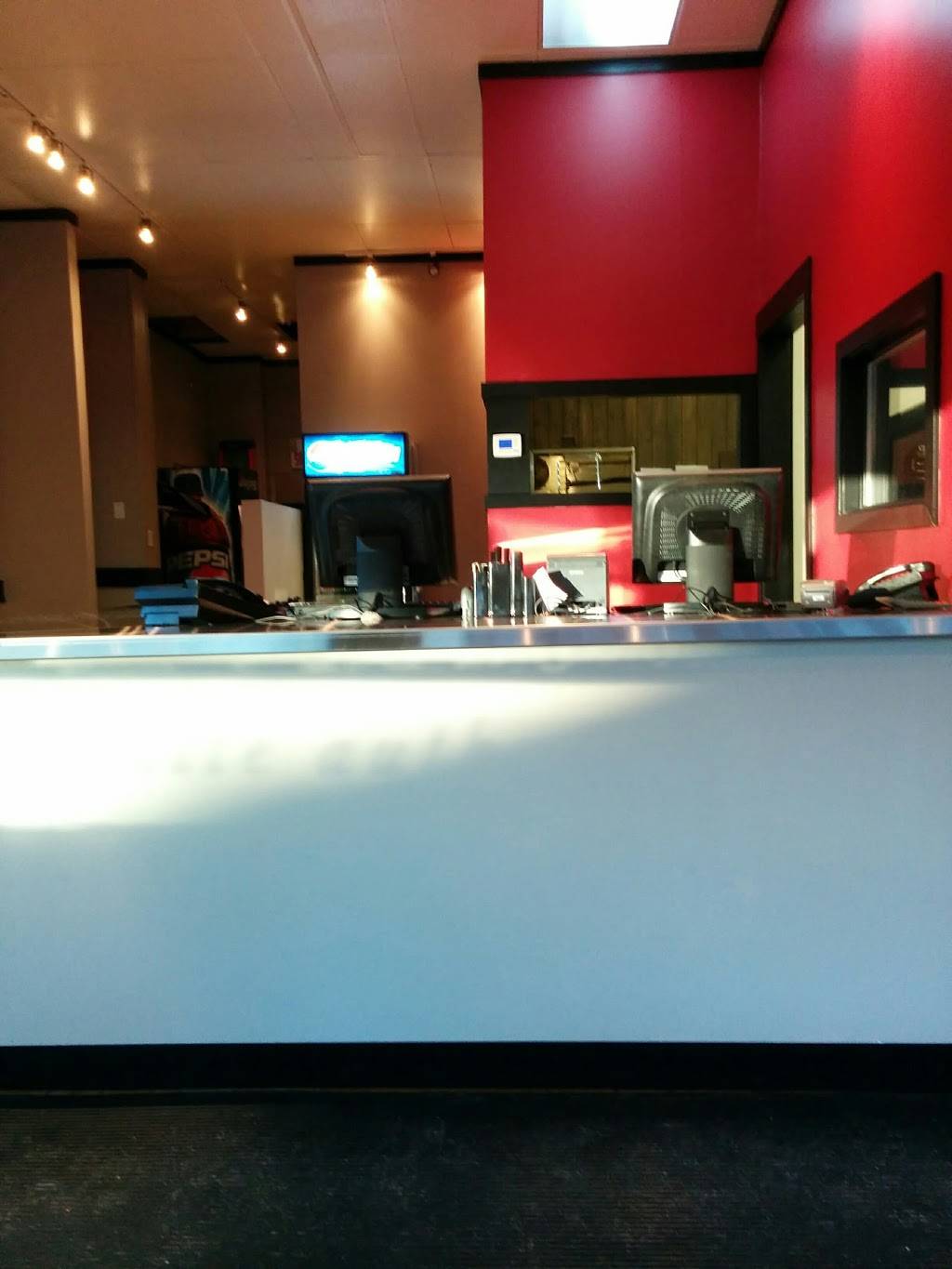 Pizza La Différence | restaurant | 556 Avenue de Buckingham, Gatineau, QC J8L 1N2, Canada | 8199862000 OR +1 819-986-2000