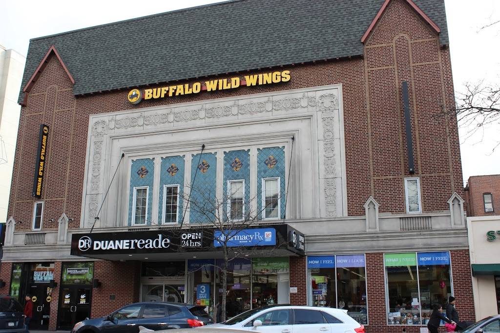 Buffalo Wild Wings | restaurant | 107-16 71st Ave, Forest Hills, NY 11375, USA | 7185449453 OR +1 718-544-9453