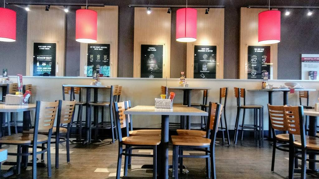 Smashburger | restaurant | 1326 Centennial Ave, Piscataway Township, NJ 08854, USA | 7326302500 OR +1 732-630-2500