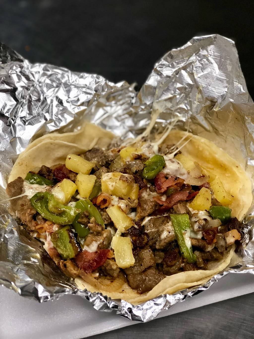 Tortas La Hechizera | restaurant | 13531 Montfort Dr #127, Dallas, TX 75240, USA | 9729808021 OR +1 972-980-8021