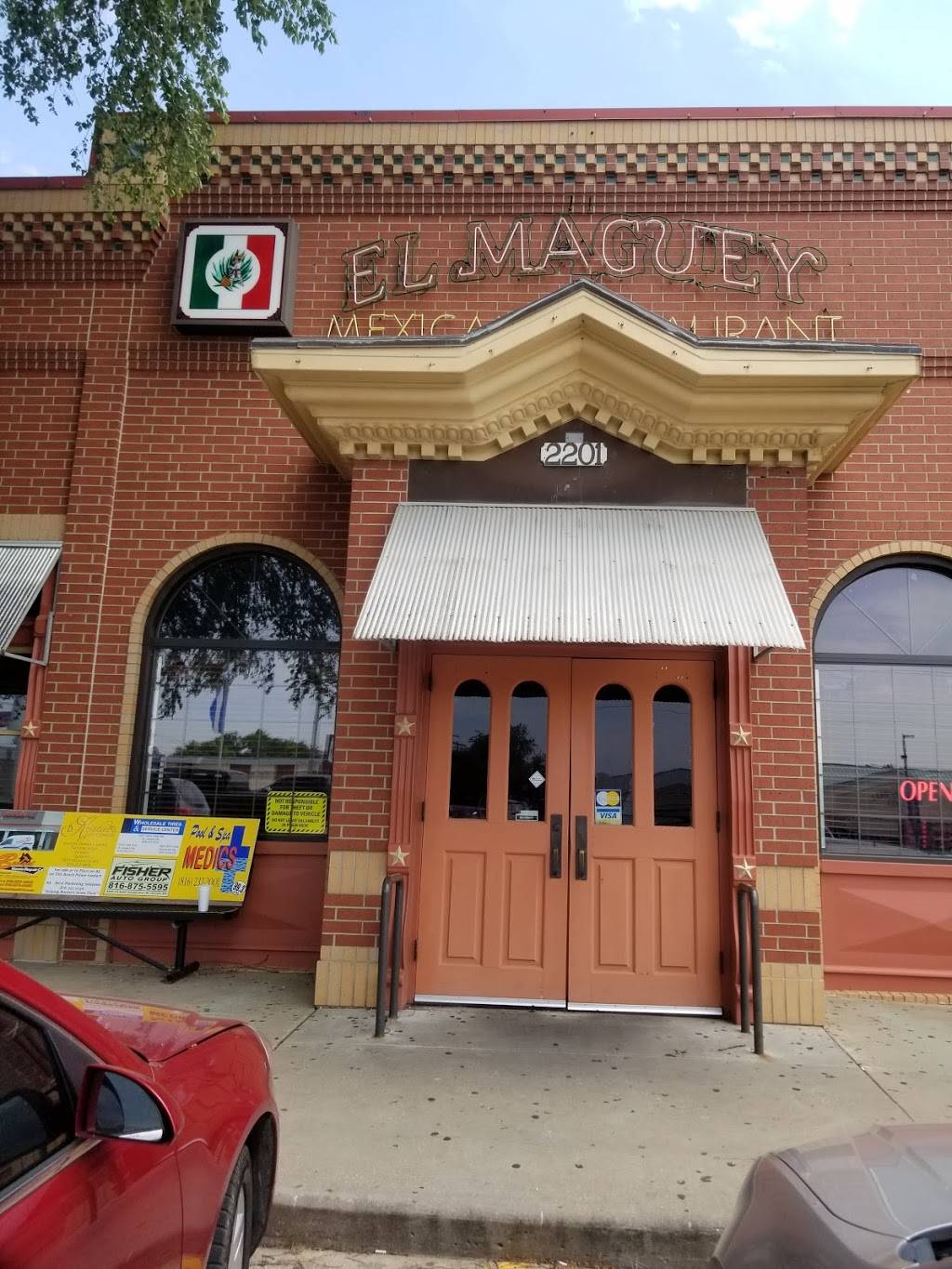 El Maguey | restaurant | 2201 N Belt Hwy, St Joseph, MO 64506, USA | 8162325601 OR +1 816-232-5601