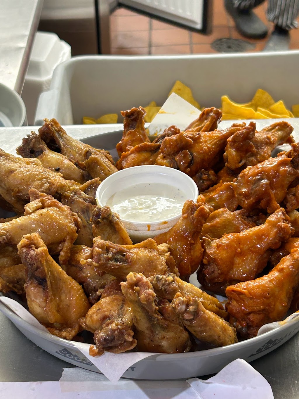 Mooses Draft House | restaurant | 1550 Hawkins Blvd, El Paso, TX 79925, USA | 9155006104 OR +1 915-500-6104