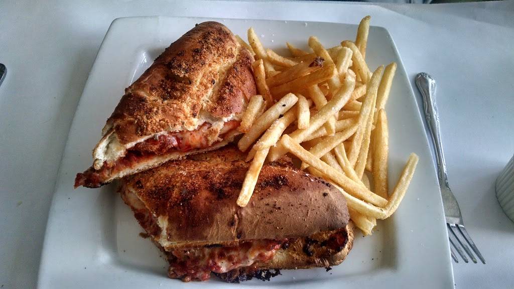 Cassarinos Restaurant | restaurant | 177 Atwells Ave, Providence, RI 02903, USA | 4016484900 OR +1 401-648-4900