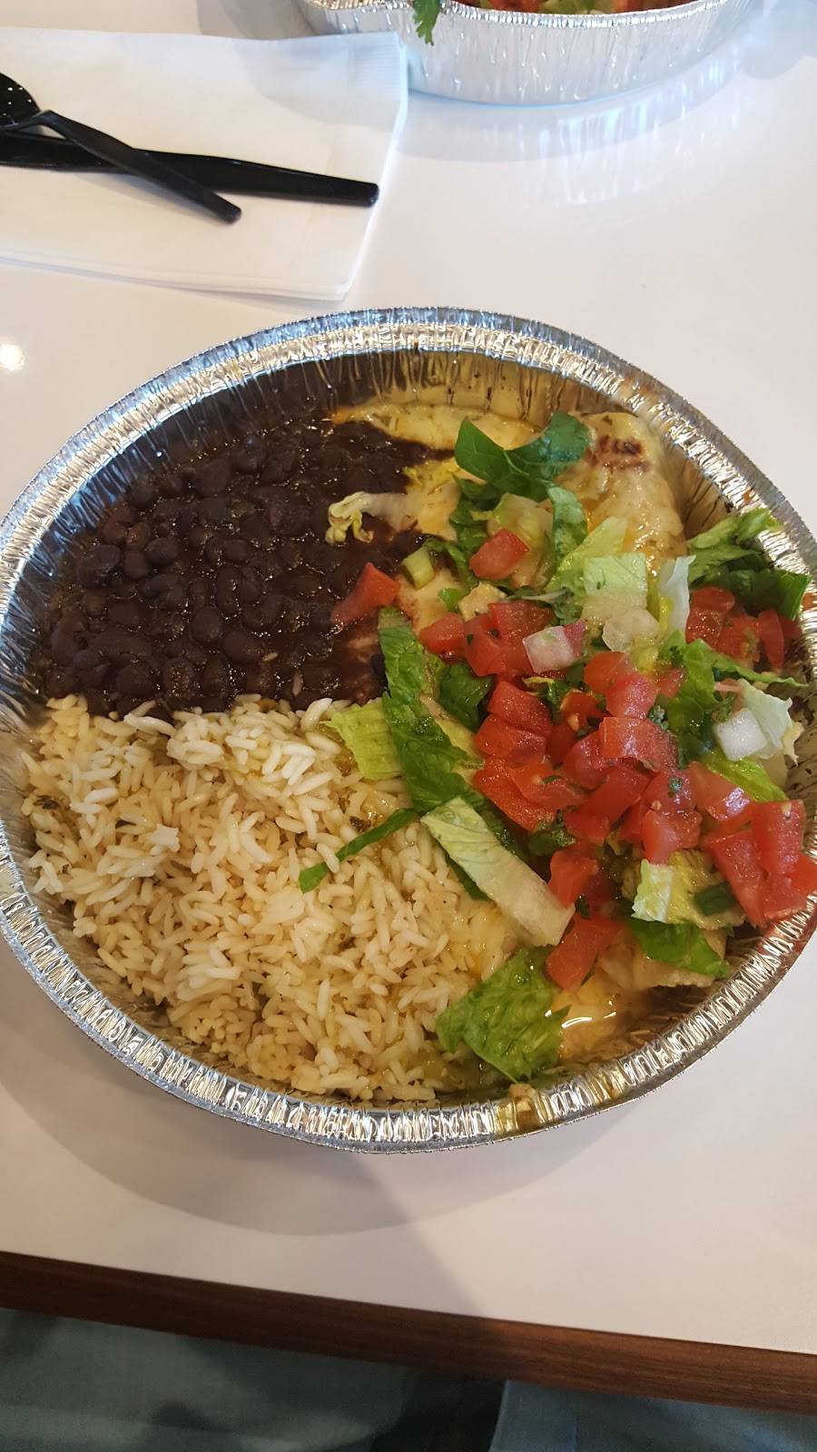 Cafe Rio Mexican Grill | restaurant | 21293 S Ellsworth Loop, Queen Creek, AZ 85142, USA | 4809393516 OR +1 480-939-3516