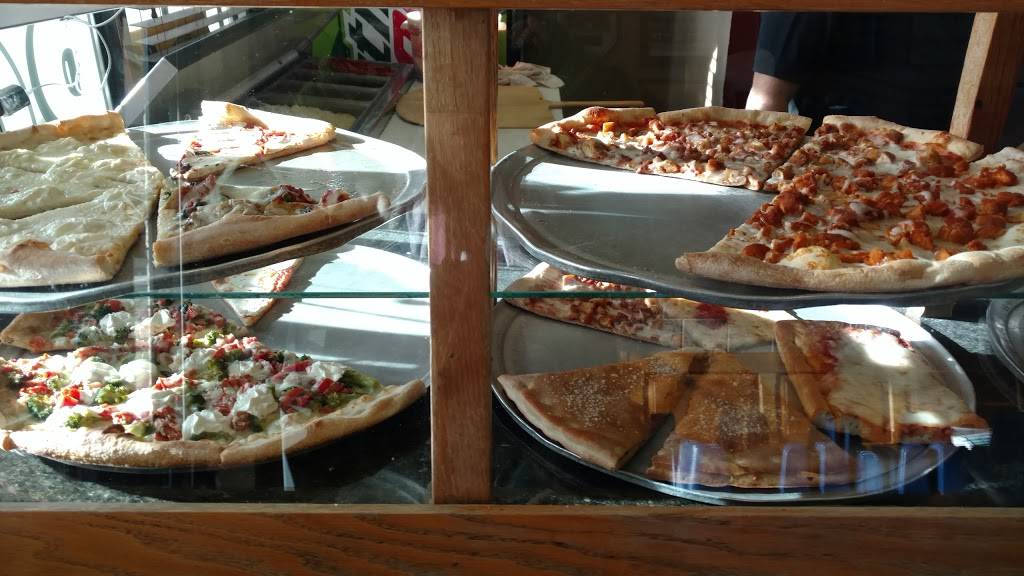 Pietros Italian Restaurant & Pizzeria | restaurant | 712 E Bay Ave, Manahawkin, NJ 08050, USA | 6095976708 OR +1 609-597-6708