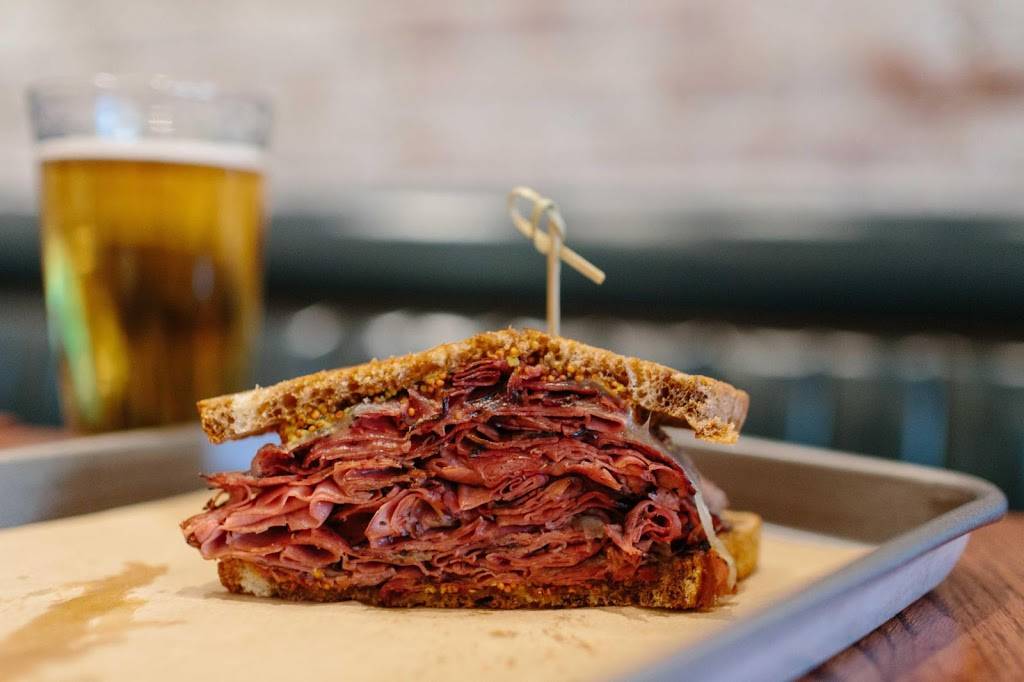 Iron Works | restaurant | 697 Jefferson Blvd, Warwick, RI 02886, USA | 4017395111 OR +1 401-739-5111