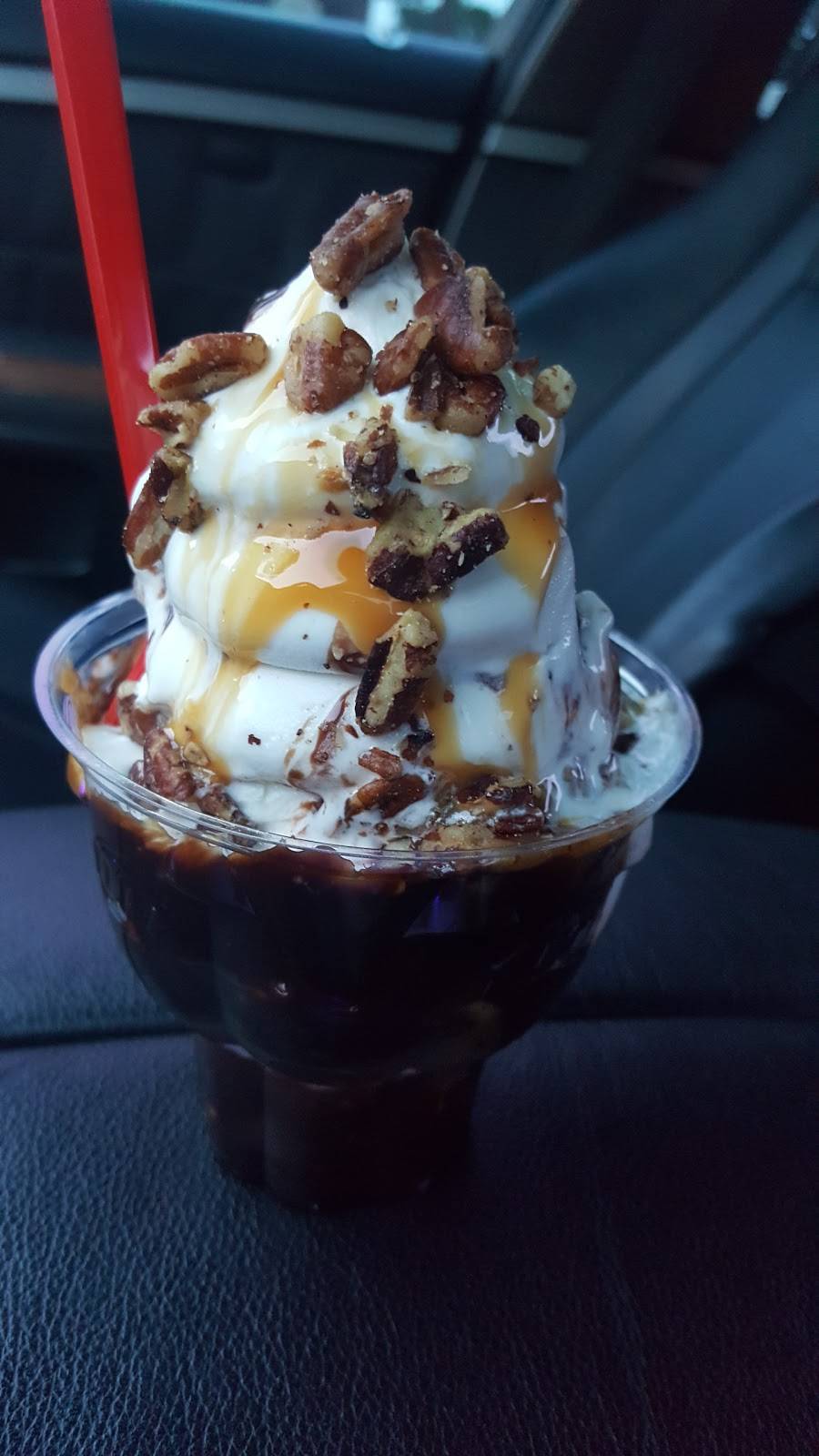 Dairy Queen | restaurant | 1935 Columbia Ave, Lancaster, PA 17603, USA | 7173946923 OR +1 717-394-6923