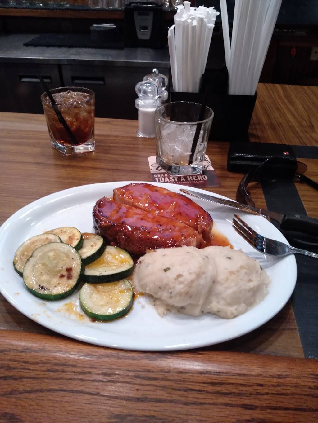 Ruby Tuesday | restaurant | 3308 E Center St, Warsaw, IN 46582, USA | 5742697821 OR +1 574-269-7821