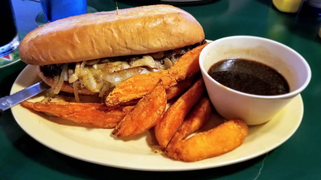 Chubbies | restaurant | 5208 Turnpike Feeder Rd, Fort Pierce, FL 34951, USA | 7724667600 OR +1 772-466-7600