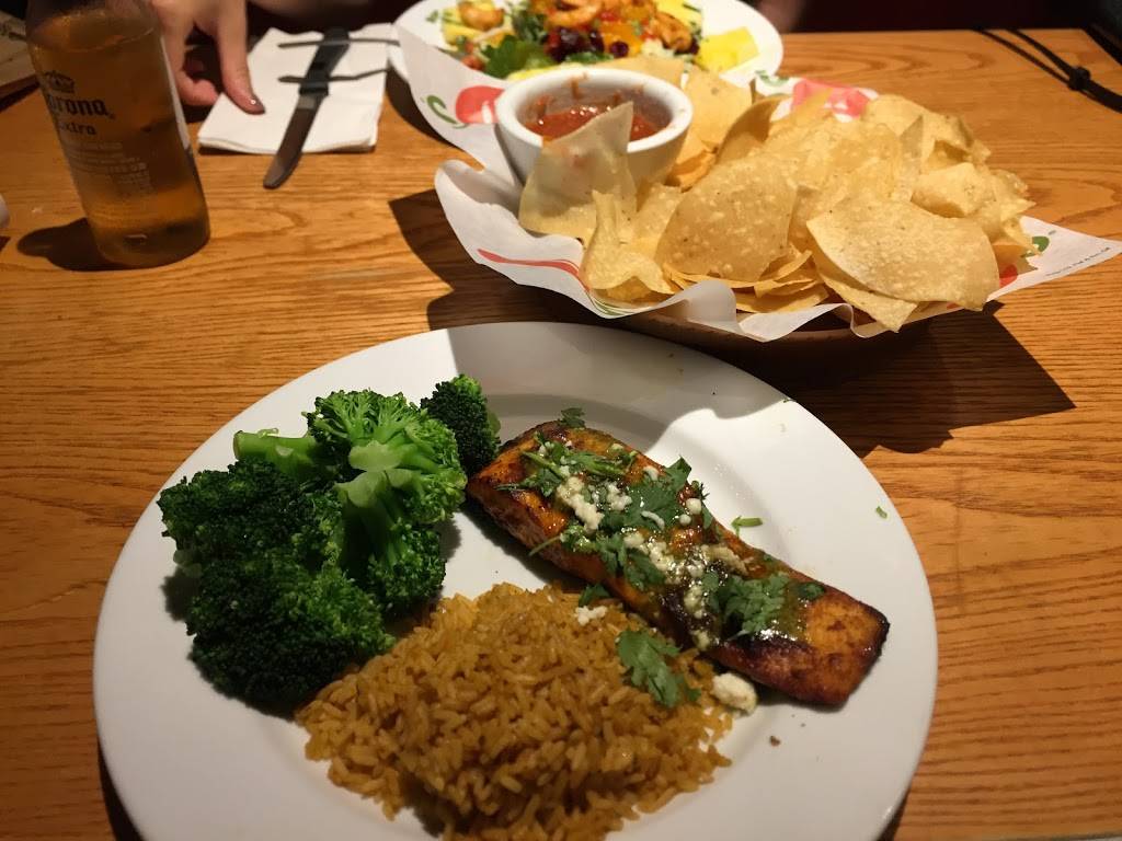 Chilis Grill & Bar | meal takeaway | 30 W Shoreline Dr, Long Beach, CA 90802, USA | 5625905103 OR +1 562-590-5103