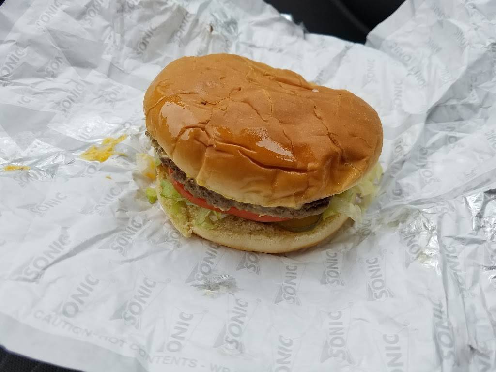 Sonic Drive-In | restaurant | 1550 S Erie Blvd, Hamilton, OH 45011, USA | 5138635550 OR +1 513-863-5550