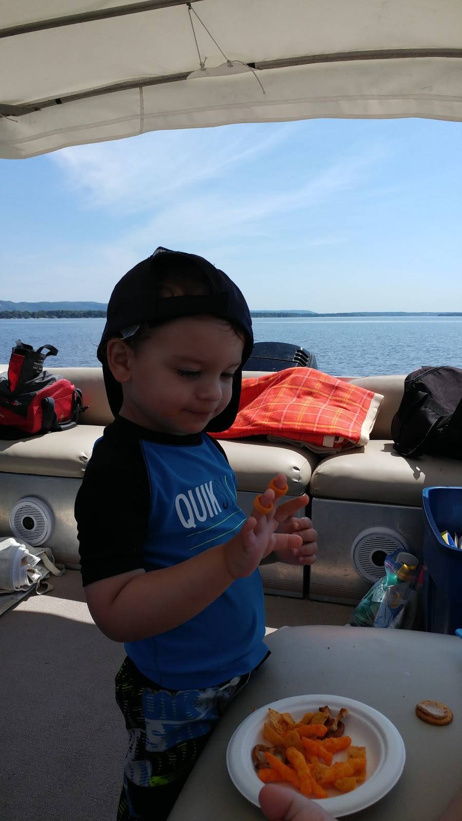 Point Dining Lounge | restaurant | 346 Bayview Dr, Woodlawn, ON K0A 3M0, Canada | 6138323013 OR +1 613-832-3013