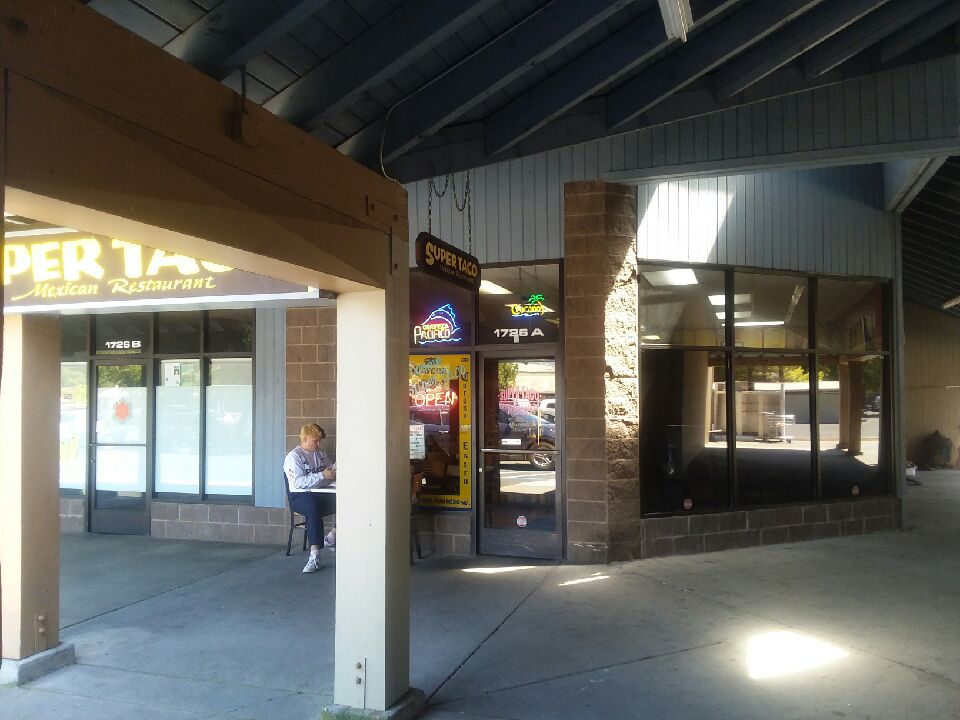Super Taco | restaurant | 1726 S Main St, Willits, CA 95490, USA | 7074591282 OR +1 707-459-1282