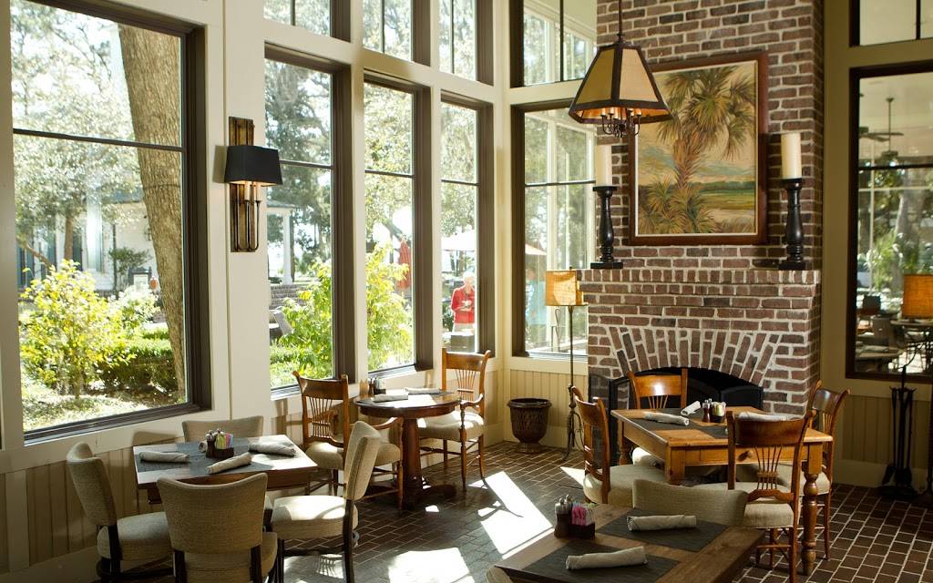 Buffalos | restaurant | 19 Village Park Square, Bluffton, SC 29910, USA | 8437066630 OR +1 843-706-6630