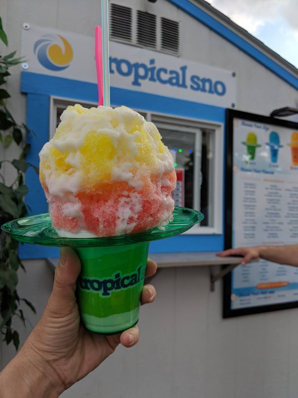 Tropical sno Des Moines | restaurant | 4250 Crocker St, Des Moines, IA 50312, USA | 5154422435 OR +1 515-442-2435