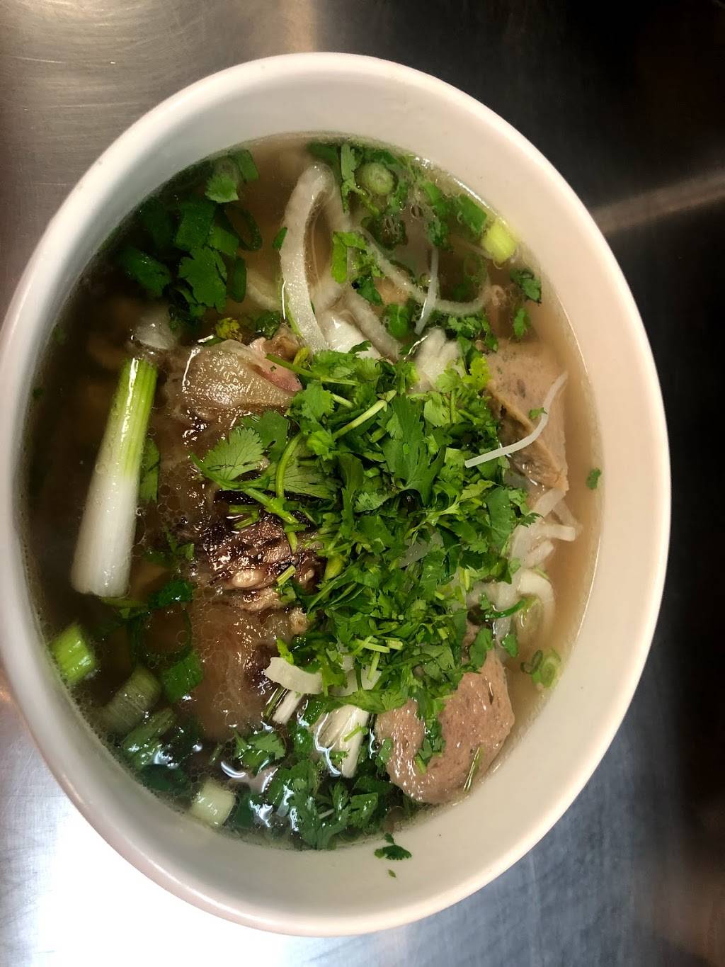 Saigon Restaurant | restaurant | 6001 San Mateo Blvd NE, Albuquerque, NM 87109, USA | 5058840706 OR +1 505-884-0706