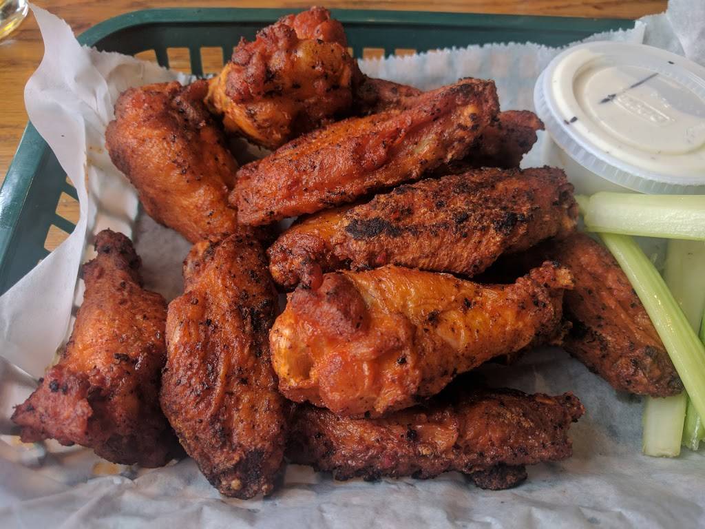 Points East Pub | restaurant | 1501 N Jackson St, Milwaukee, WI 53202, USA | 4142770122 OR +1 414-277-0122