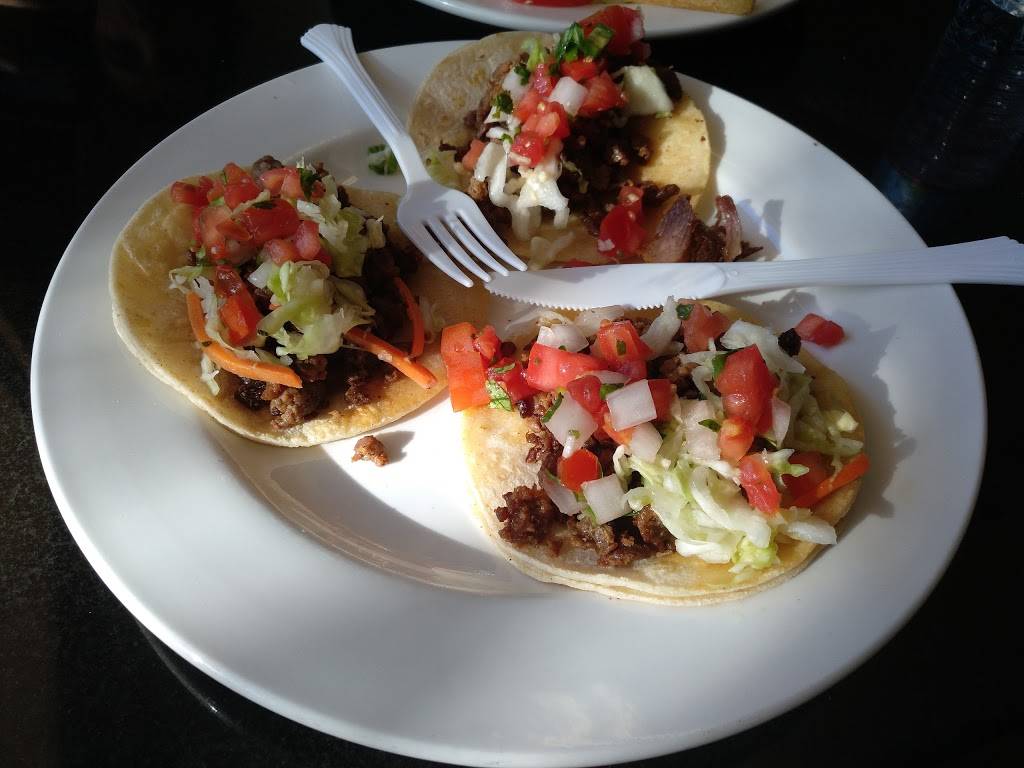 Anitas Restaurant | restaurant | 246 N Elmwood Ave, Lindsay, CA 93247, USA | 5599207211 OR +1 559-920-7211