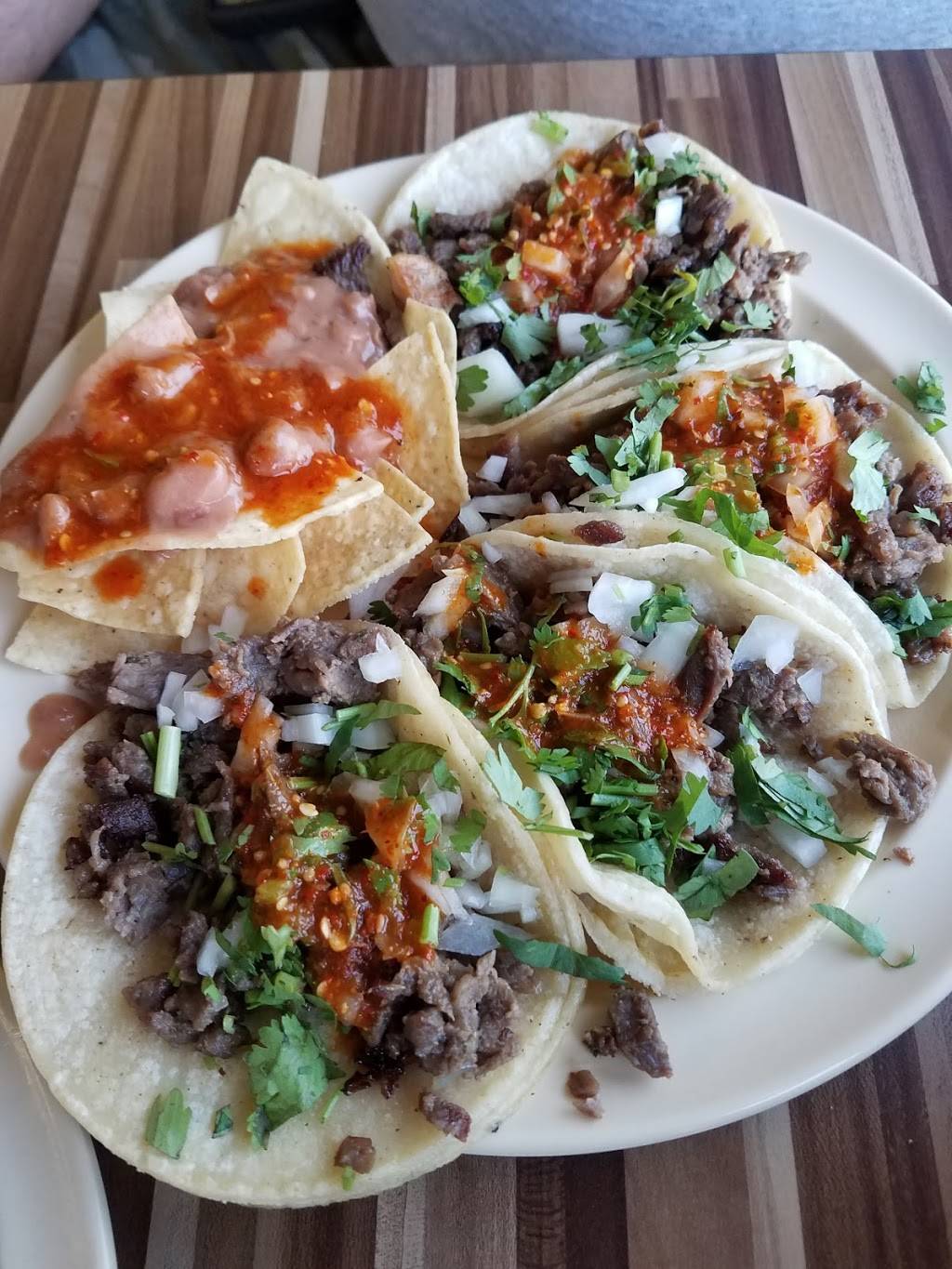 Lilys Tacos | restaurant | 901 N Garey Ave, Pomona, CA 91767, USA | 9096220444 OR +1 909-622-0444