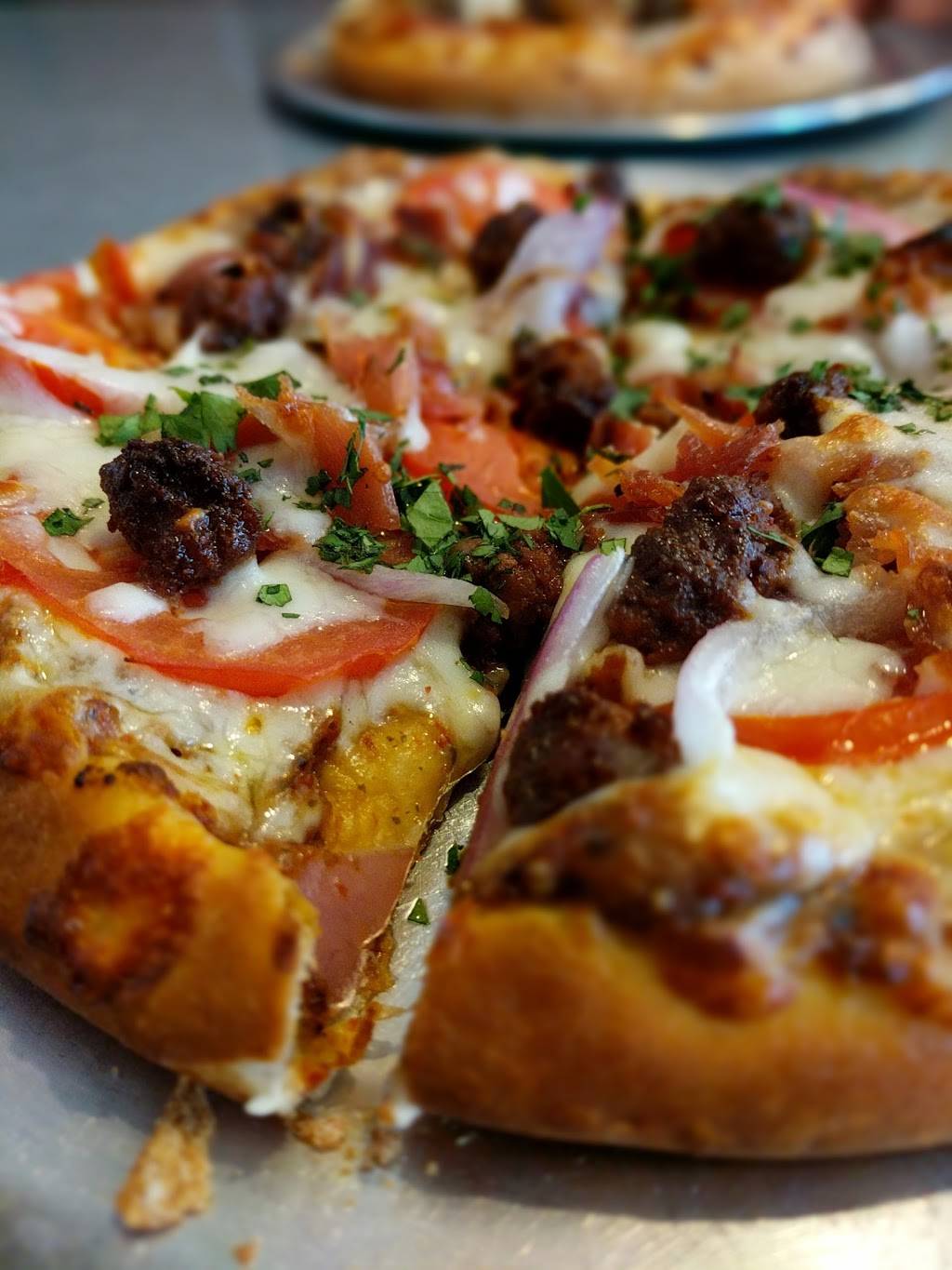 Romes Pizza | restaurant | 10038 Potranco Rd, San Antonio, TX 78245, USA | 2106805000 OR +1 210-680-5000