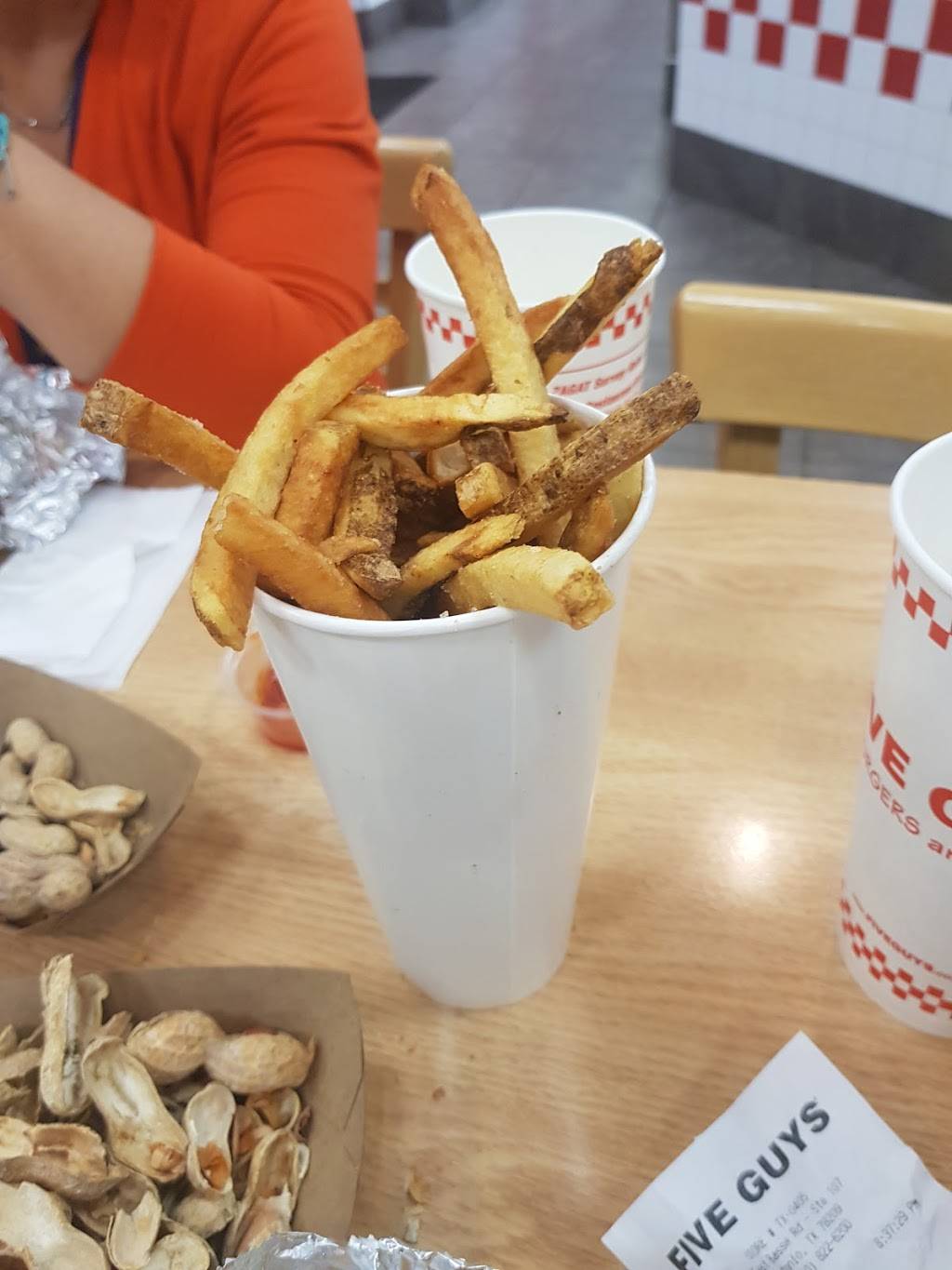 Five Guys | meal takeaway | 260 E Basse Rd, San Antonio, TX 78209, USA | 2108226200 OR +1 210-822-6200