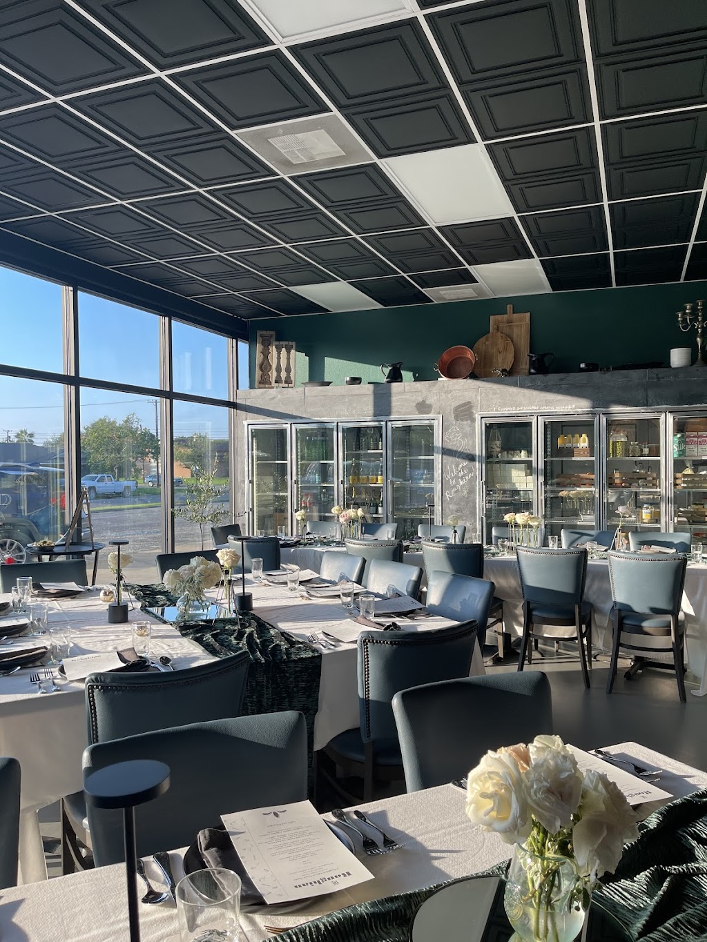 The Roughian, LLC | restaurant | 4705 S Alameda St, Corpus Christi, TX 78412, USA | 3614460382 OR +1 361-446-0382