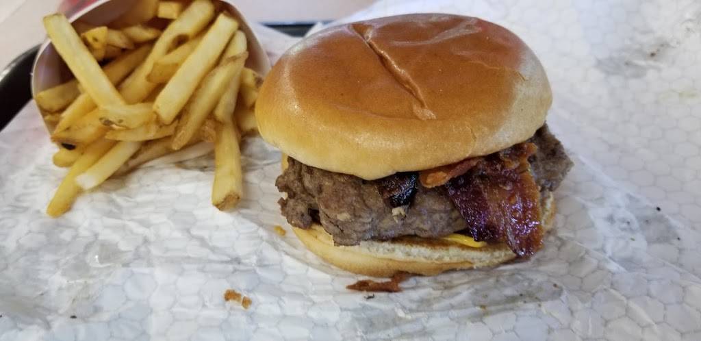 Wendys | restaurant | 10700 Bulloch Dr, Manassas, VA 20109, USA | 7035307101 OR +1 703-530-7101