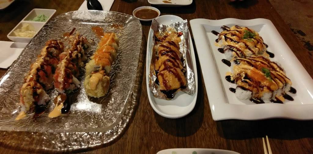 MUGEN SUSHI | restaurant | 18601 Hwy 99 #100, Lynnwood, WA 98037, USA | 4256400505 OR +1 425-640-0505