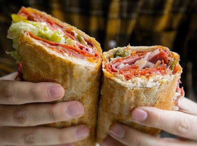 Which Wich Superior Sandwiches | restaurant | 13429 San Pedro Avenue, US Highway 281 North, San Antonio, TX 78216, USA | 2104959424 OR +1 210-495-9424