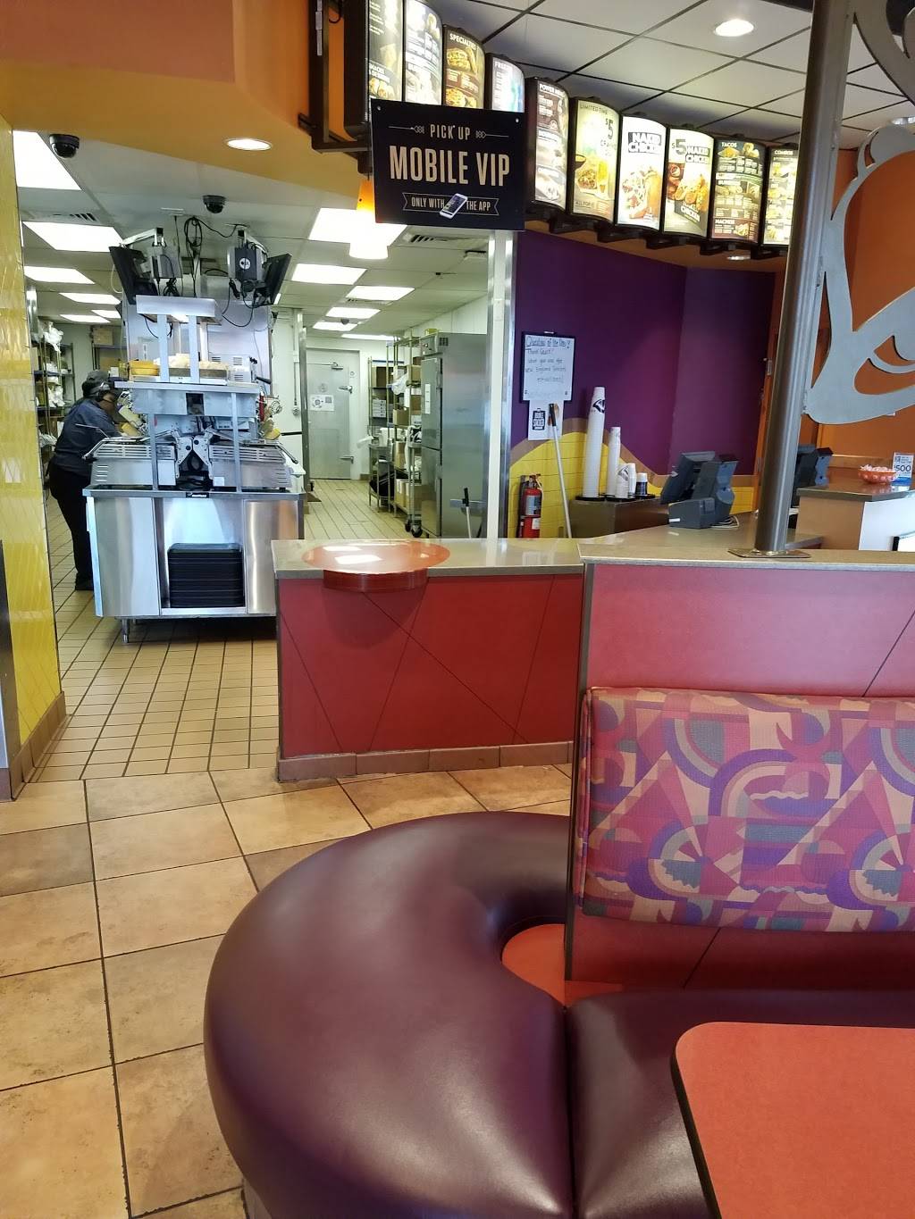 Taco Bell | meal takeaway | 2721 Rose Street, Franklin Park, IL 60131, USA | 8474550979 OR +1 847-455-0979