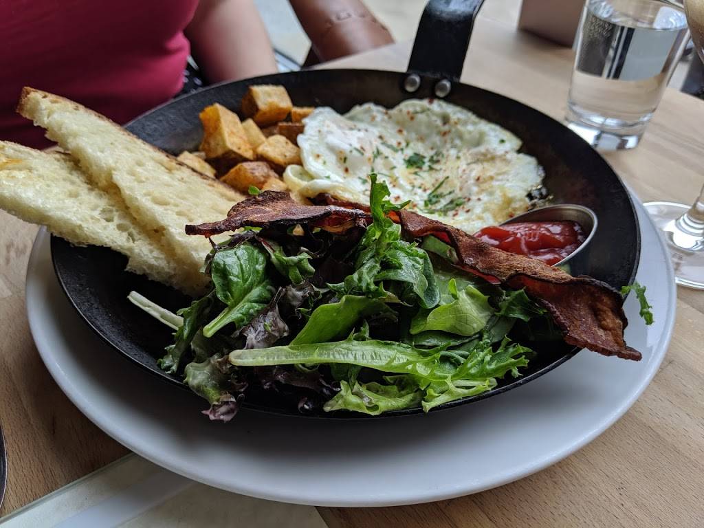 The Townshend | restaurant | The Galleria at Presidents Place, 1250 Hancock St, Quincy, MA 02169, USA | 6174819694 OR +1 617-481-9694