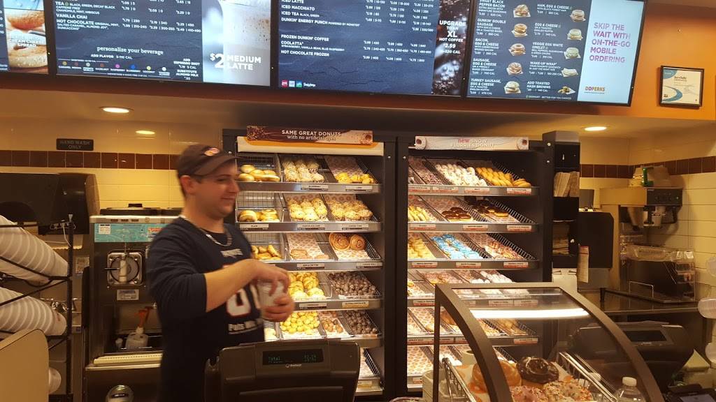 Dunkin | bakery | 127 Main St, Foxborough, MA 02035, USA | 5085435460 OR +1 508-543-5460