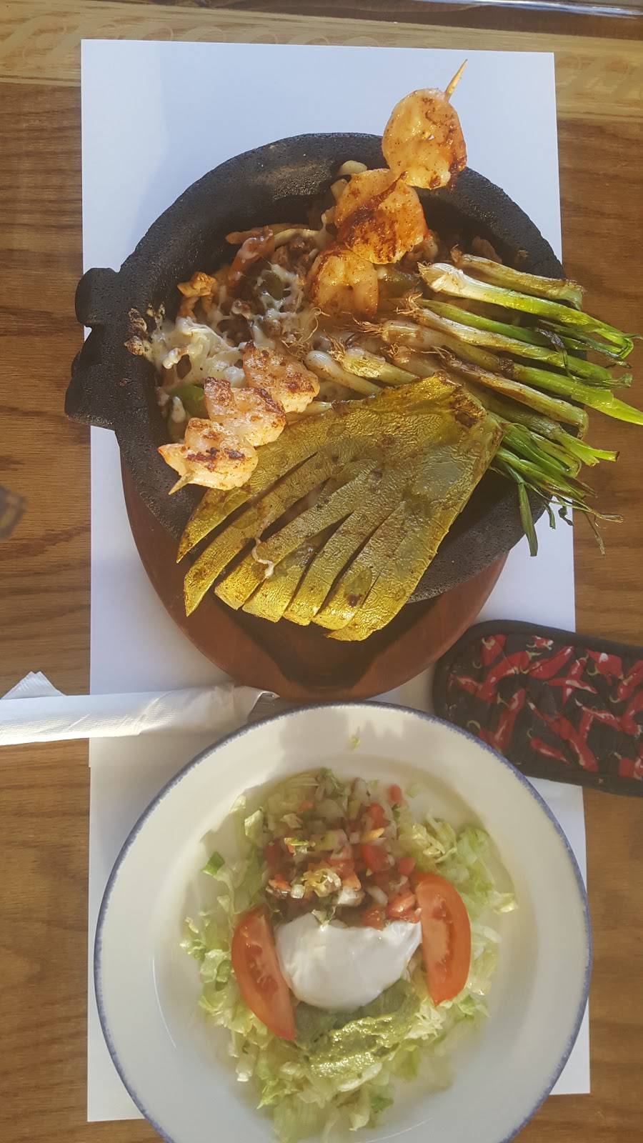 El Torito | restaurant | 54 Public Square, Elkton, KY 42220, USA | 2702653904 OR +1 270-265-3904