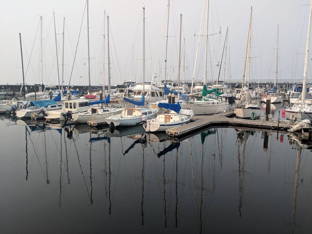 Anthony’s Beach Cafe, | restaurant | 456 Admiral Way, Edmonds, WA 98020, USA | 4257714400 OR +1 425-771-4400