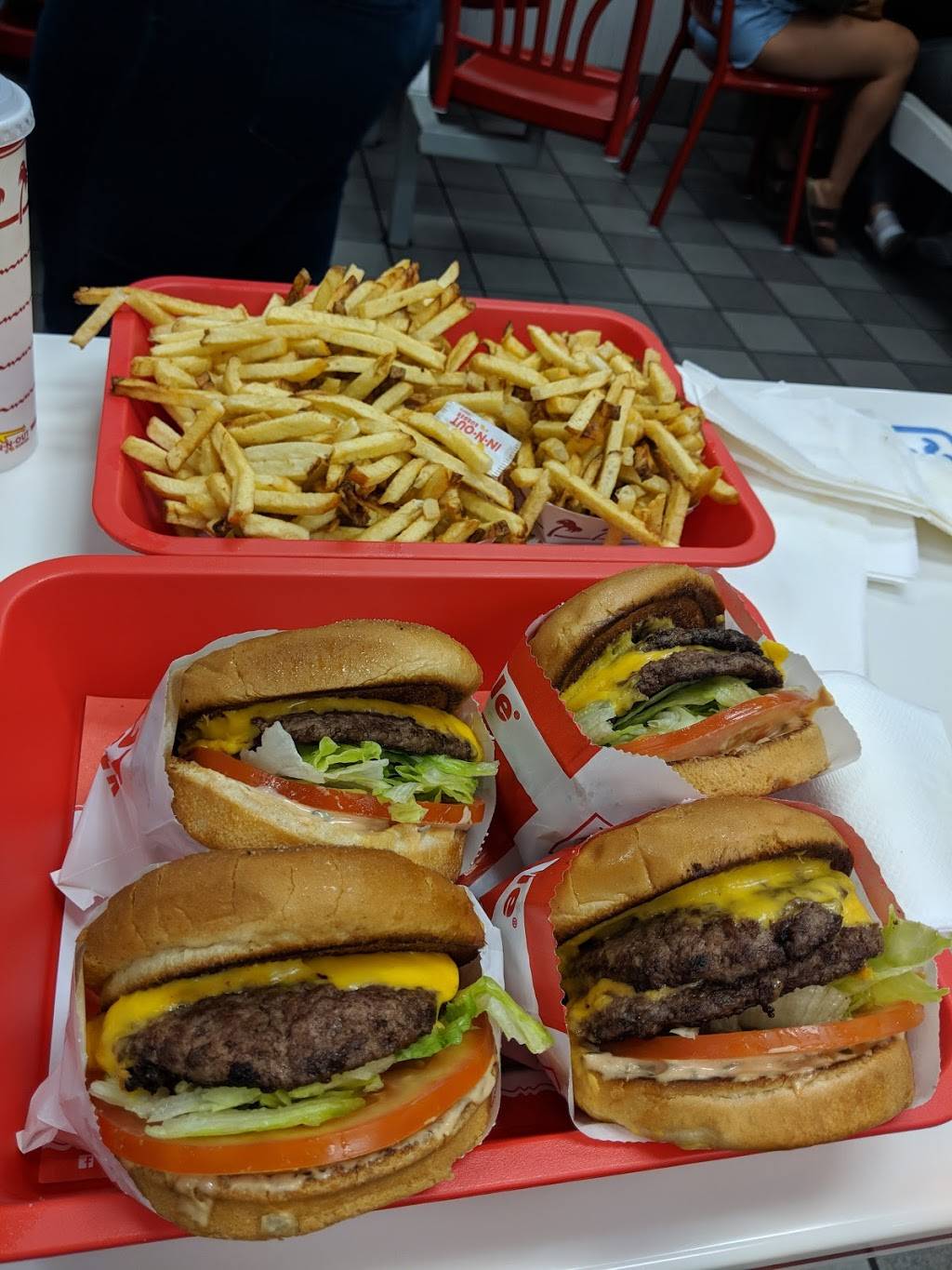 In-N-Out Burger | restaurant | 600 S Brookhurst St, Anaheim, CA 92804, USA | 8007861000 OR +1 800-786-1000