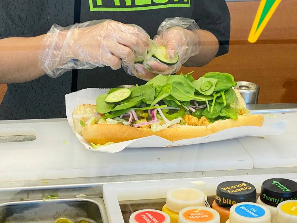 Subway | meal takeaway | 2424 E Fort Union Blvd, Salt Lake City, UT 84121, USA | 8014530031 OR +1 801-453-0031