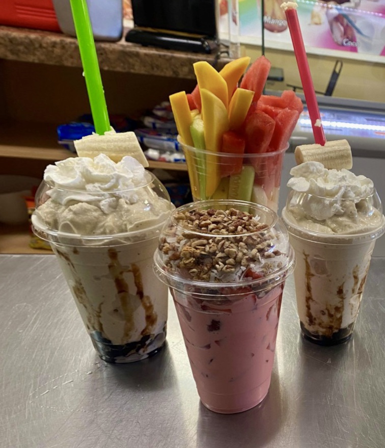 Anas Fruit & Ice Cream | restaurant | 333 Union Ave #209, Bakersfield, CA 93307, USA | 6614893017 OR +1 661-489-3017