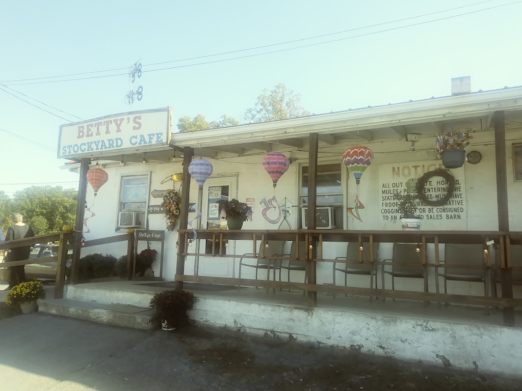 Bettys Stockyard Cafe | cafe | 2000 N John B Dennis Hwy, Kingsport, TN 37660, USA | 4233783227 OR +1 423-378-3227