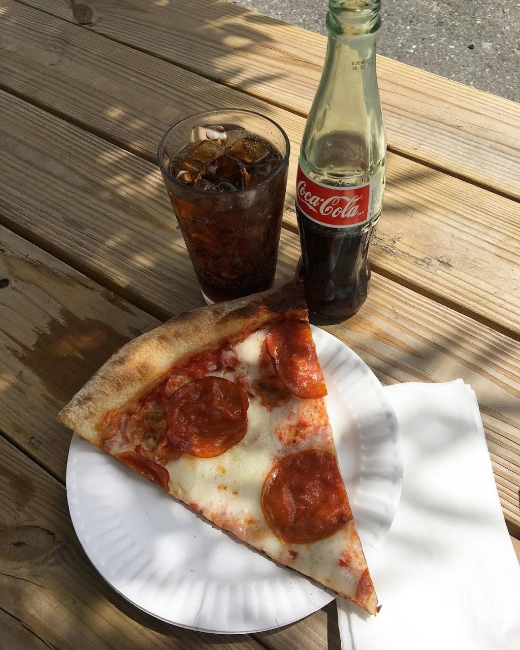 WOOD STREET PIZZA | restaurant | 325 N 12th St, Philadelphia, PA 19107, USA | 2155153382 OR +1 215-515-3382