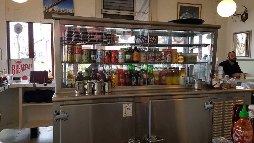 Pretty Lady | restaurant | 1615, 1733 Peralta St, Oakland, CA 94607, USA | 5108321213 OR +1 510-832-1213