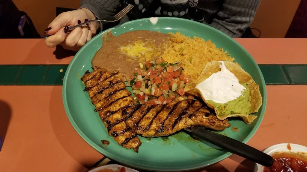 Mazatlan Mexican Restaurant | restaurant | 2714 OR-99W, McMinnville, OR 97128, USA | 5034729771 OR +1 503-472-9771