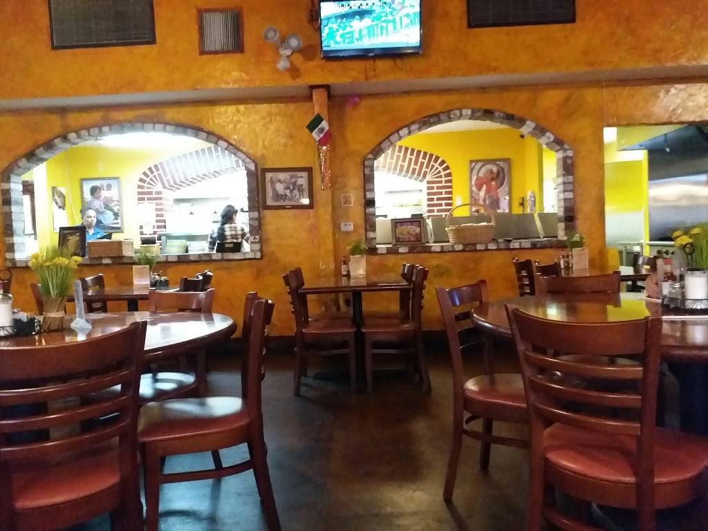 Nenas Mexican Cuisine | restaurant | 232 Jibboom St, Sacramento, CA 95811, USA | 9163219543 OR +1 916-321-9543