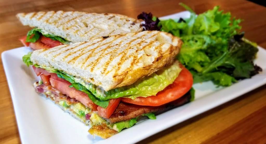 Michaels on 7th | restaurant | 2217 7th Ave, Vero Beach, FL 32960, USA | 7722138554 OR +1 772-213-8554