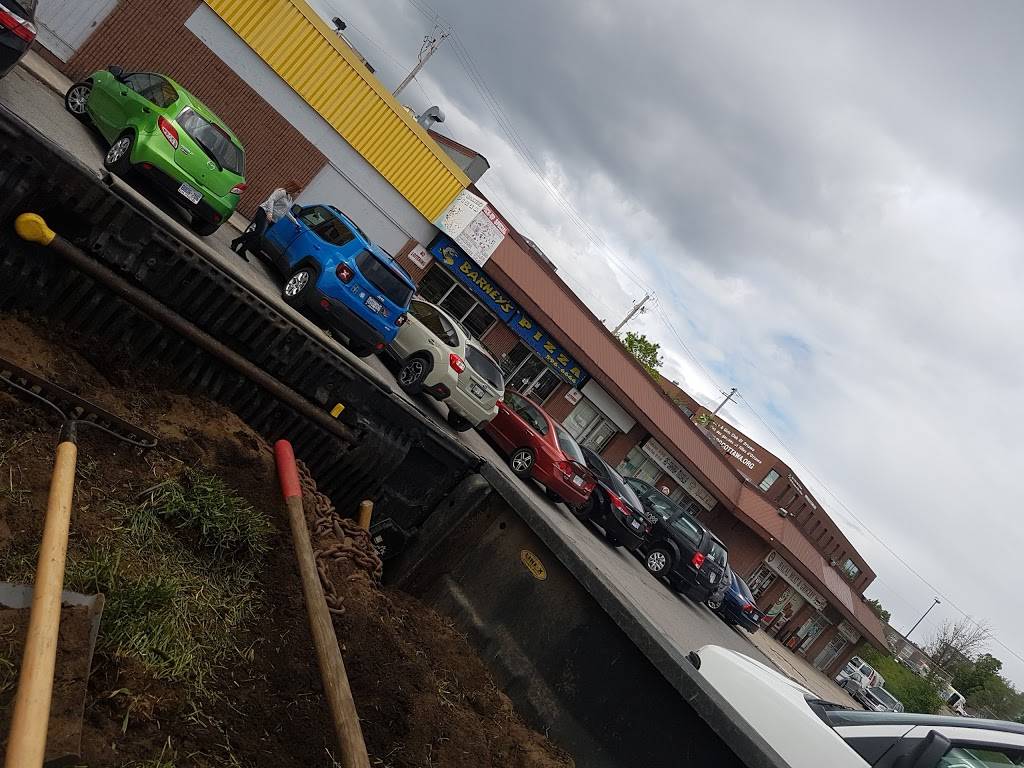 Barneys Pizza | meal delivery | 2843 Dumaurier Ave, Ottawa, ON K2B 7W3, Canada | 6135966666 OR +1 613-596-6666