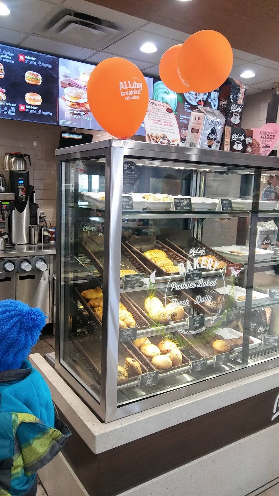 McDonalds | cafe | 325 Garrison Rd, Fort Erie, ON L2A 1M1, Canada | 9058714965 OR +1 905-871-4965