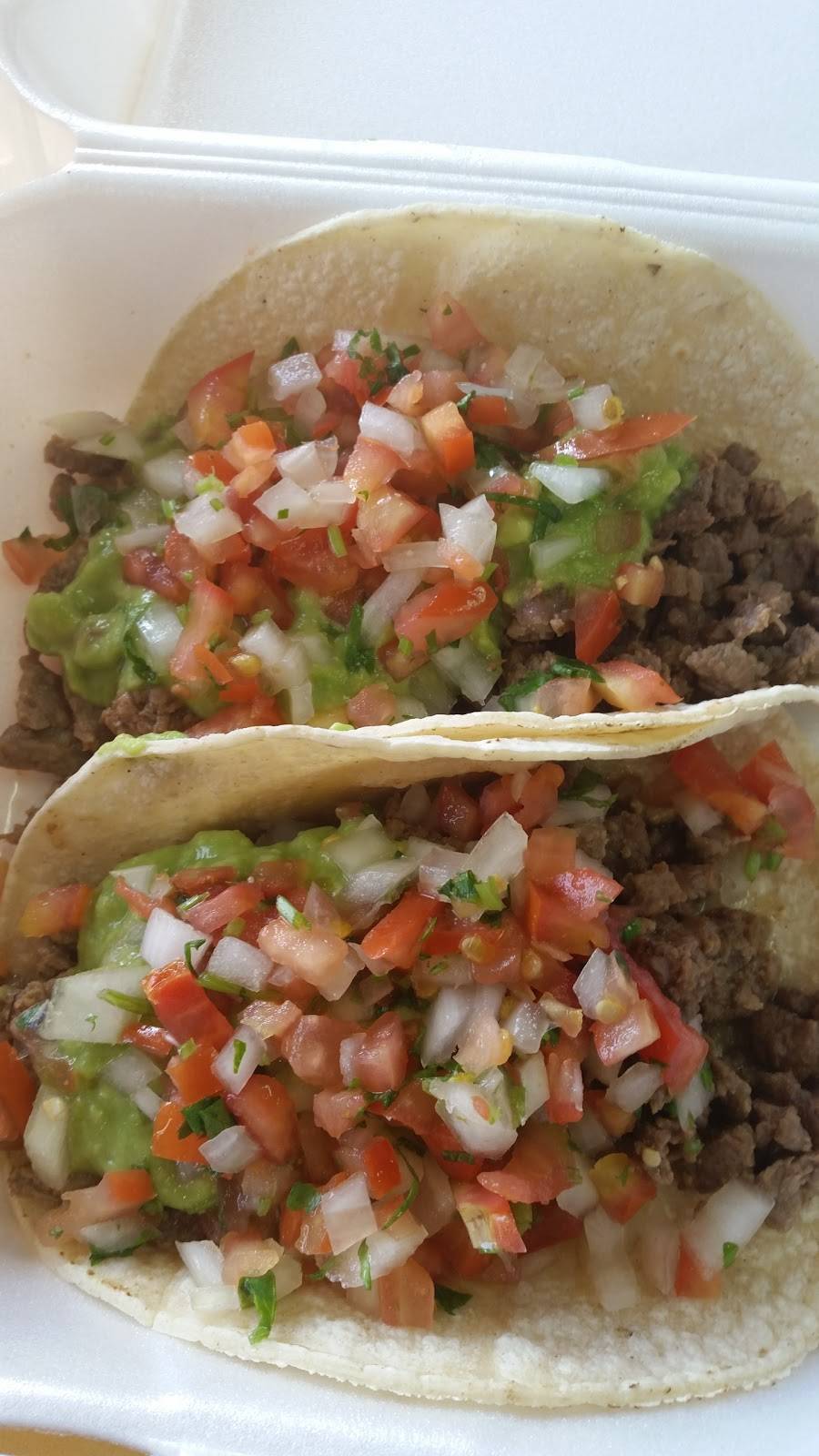 Los Favoritos Taco Shop | restaurant | 4850 South Gilbert Road # 8 # 8, Chandler, AZ 85249, USA | 4808955707 OR +1 480-895-5707
