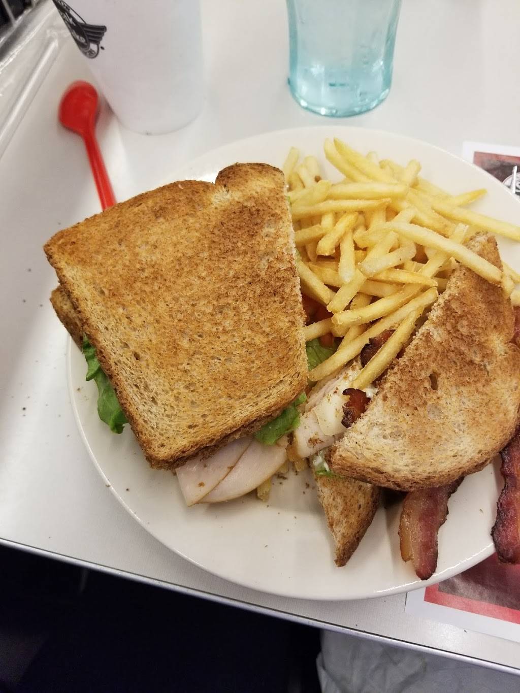 Steak n Shake | restaurant | 2011 Eatonton Rd, Madison, GA 30650, USA | 7064385462 OR +1 706-438-5462